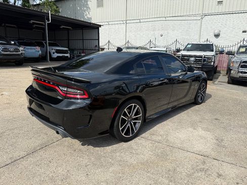 Used 2023 Dodge Charger R/T RWD image 4