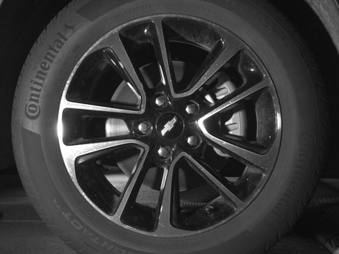 Used 2025 Chevrolet TrailBlazer LT FWD image 16