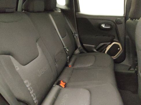 Used 2016 Jeep Renegade Latitude w/ Cold Weather Group AWD/4WD image 19
