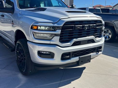 New 2026 RAM 2500 Tradesman AWD/4WD image 9