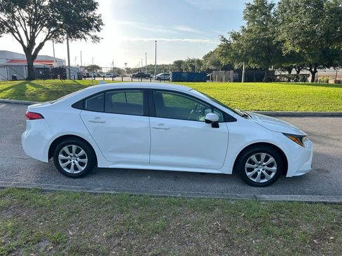 Used 2024 Toyota Corolla LE FWD image 7