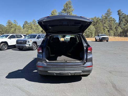 Used 2023 Chevrolet Equinox LT FWD image 8