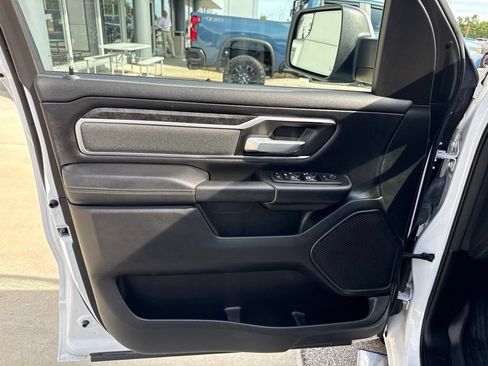 Used 2022 RAM 1500 Big Horn AWD/4WD image 20