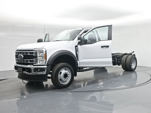 New 2025 Ford F550 2WD Regular Cab Super Duty image 23