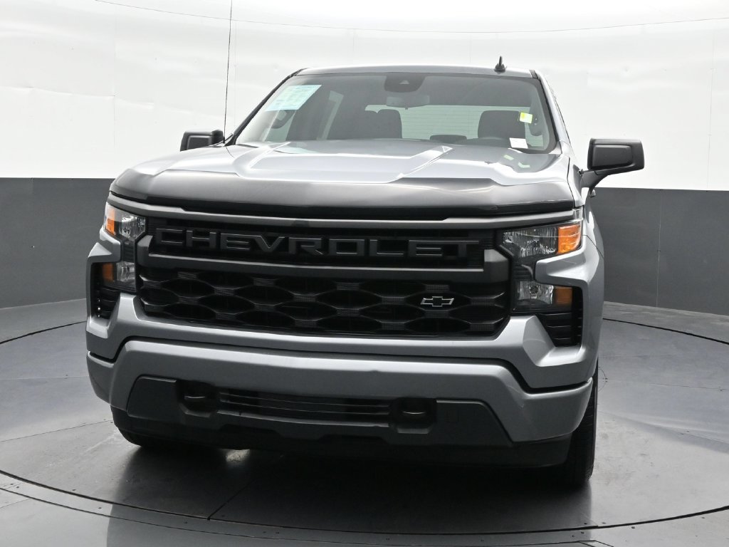 Used 2024 Chevrolet Silverado 1500 Custom w/ Turbomax Blackout Package RWD image 9