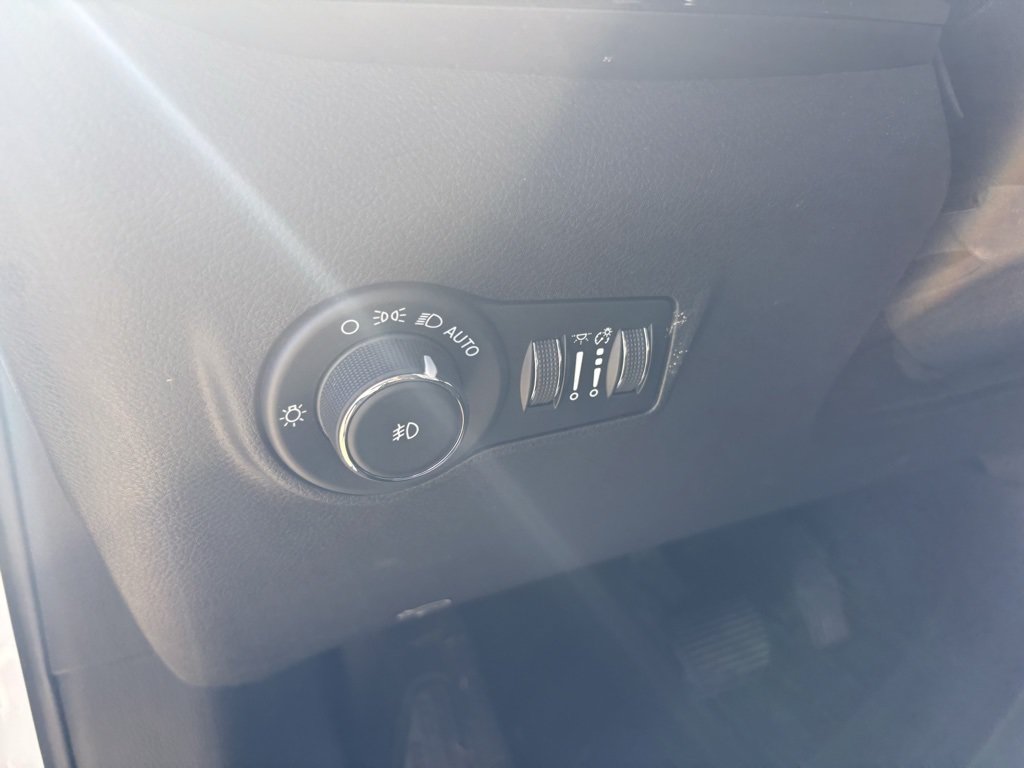 Used 2023 Jeep Compass Trailhawk AWD/4WD image 47