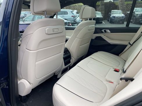 Used 2024 BMW X5 xDrive40i w/ M Sport Package image 12