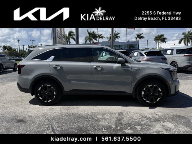Used 2026 Kia Sorento S w/ S Panoramic Sunroof Package FWD image 2