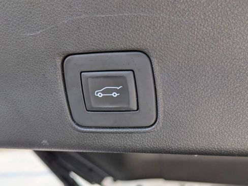 Used 2021 Chevrolet TrailBlazer ACTIV w/ Sun and Liftgate Package FWD image 13