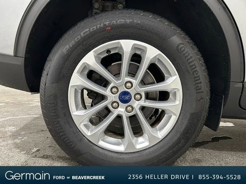 Used 2022 Ford Escape SE image 11