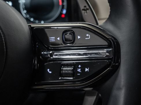 Used 2024 Aston Martin DB12 Coupe RWD image 46