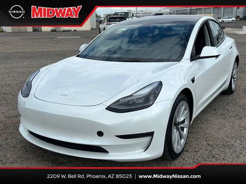Used 2023 Tesla Model 3 Standard Range RWD image 1