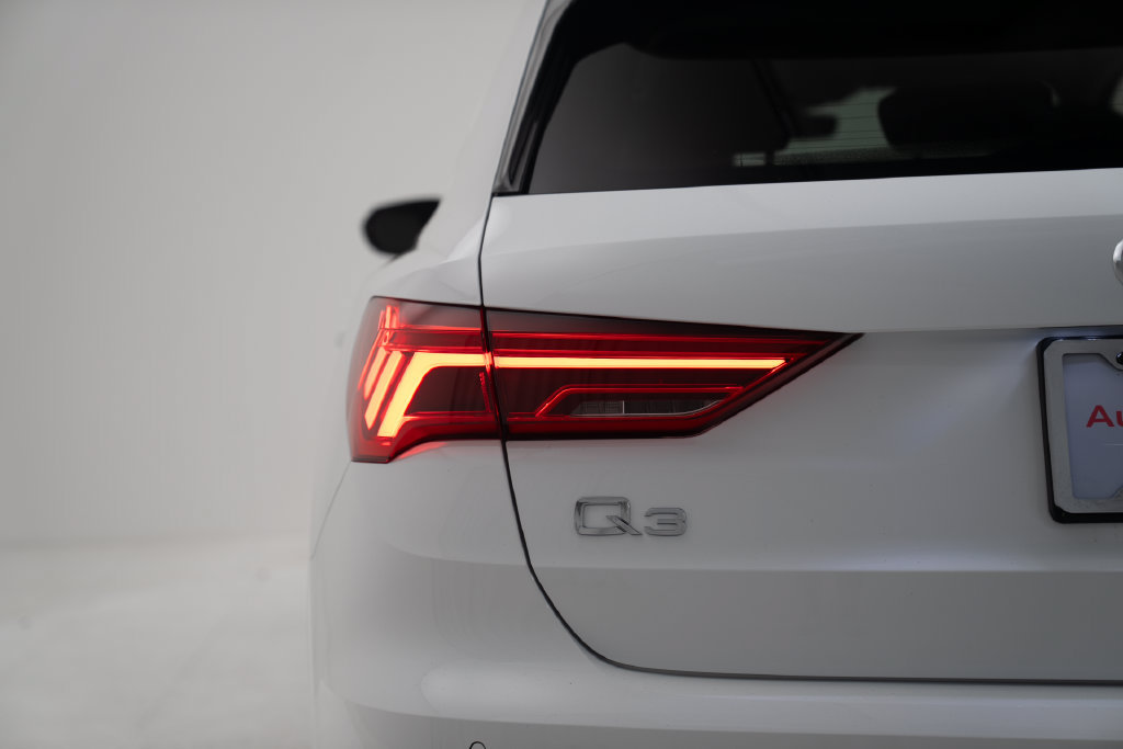 Used 2023 Audi Q3 2.0T Premium Plus w/ Premium Plus Package AWD/4WD image 44
