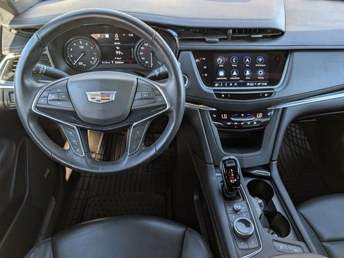 Certified 2022 Cadillac XT5 Premium Luxury w/ Technology Package image 19