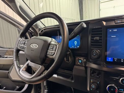 Used 2024 Ford F350 Lariat w/ Lariat Ultimate Package AWD/4WD image 13