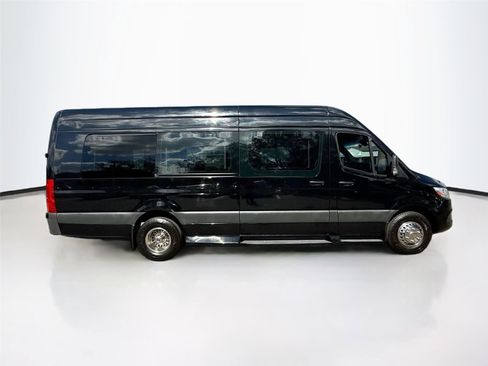 Used 2020 Mercedes-Benz Sprinter 3500 image 40
