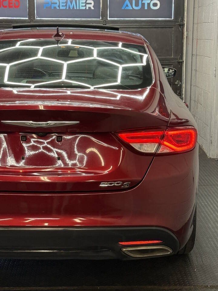 Used 2016 Chrysler 200 S w/ Comfort Group AWD/4WD image 11