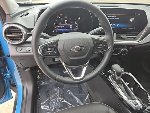 Used 2025 Chevrolet Trax ACTIV w/ Driver Confidence Package image 47