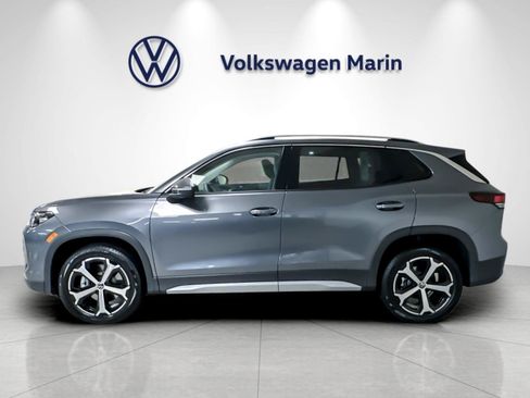 New 2026 Volkswagen Tiguan SE AWD/4WD image 2