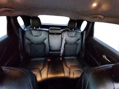 Used 2022 Jeep Cherokee Trailhawk image 13