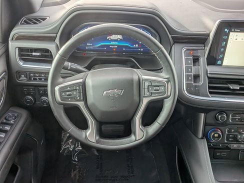 Certified 2024 Chevrolet Suburban Z71 w/ Luxury Package image 20