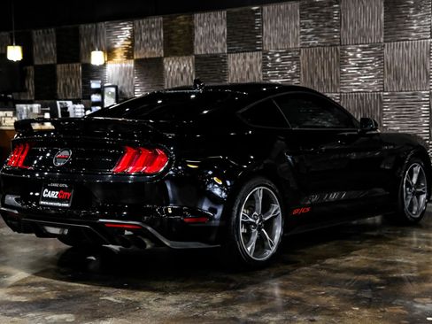 Used 2022 Ford Mustang GT Premium w/ Equipment Group 401A RWD image 6