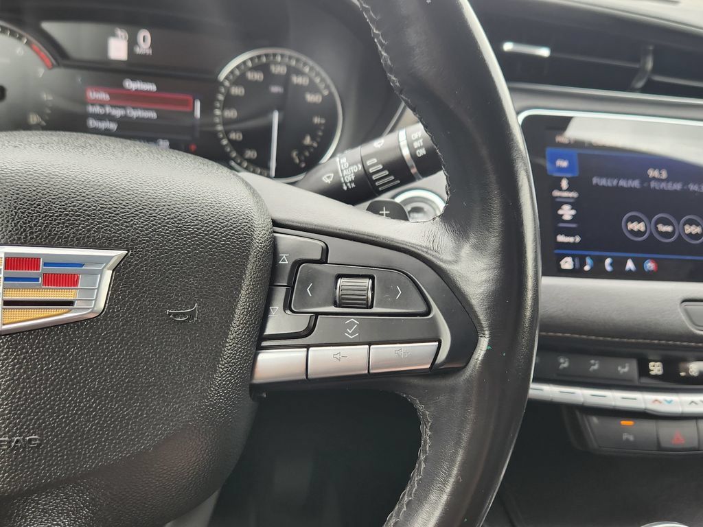 Used 2020 Cadillac XT4 Premium Luxury w/ Driver Awareness Package AWD/4WD image 28