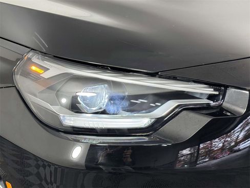 Used 2023 BMW 230i xDrive Coupe w/ Convenience Package image 15