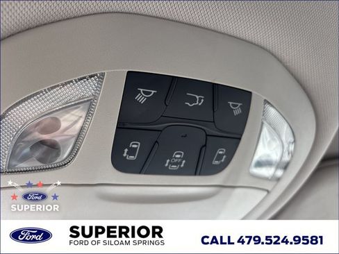 Used 2024 Chrysler Pacifica Touring-L FWD image 43