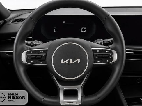 Used 2025 Kia K5 GT-Line w/ GT-Line Premium Package FWD image 8