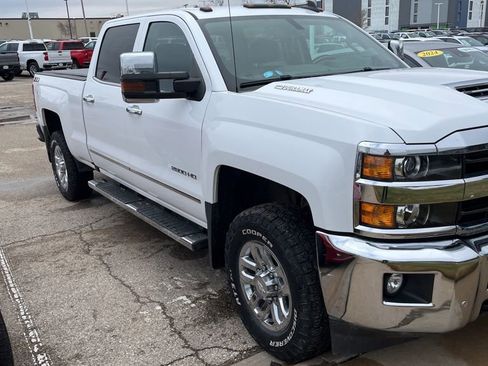 Used 2019 Chevrolet Silverado 2500 LTZ w/ Duramax Plus Package image 3