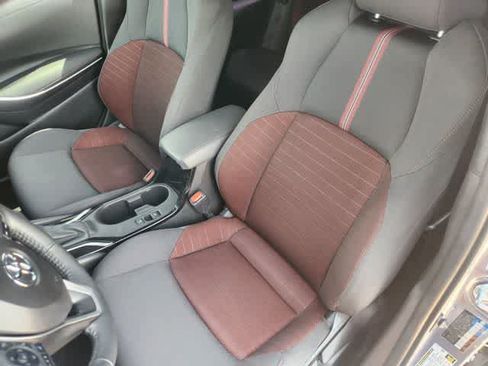 Used 2025 Toyota Corolla SE FWD image 11