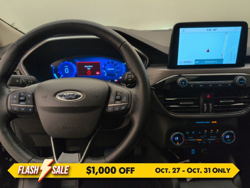 Certified 2020 Ford Escape Titanium AWD/4WD image 22