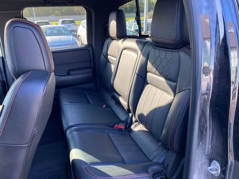 Used 2023 Nissan Frontier PRO-4X w/ Pro-4X Premium Package image 24