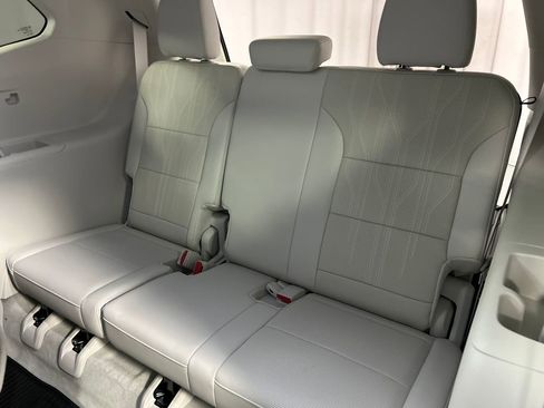 Used 2025 Buick Enclave Avenir w/ Super Cruise Package image 25