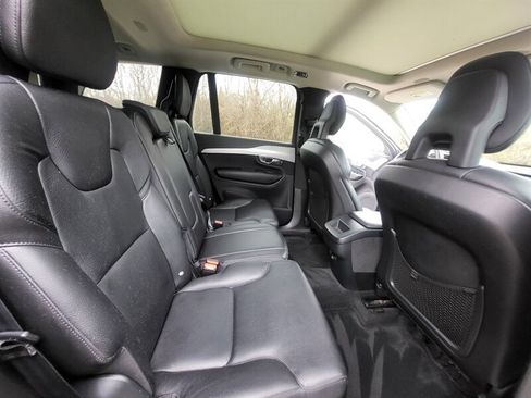Used 2016 Volvo XC90 T5 Momentum image 13