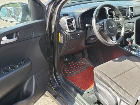 Used 2018 Kia Sportage LX AWD/4WD image 11