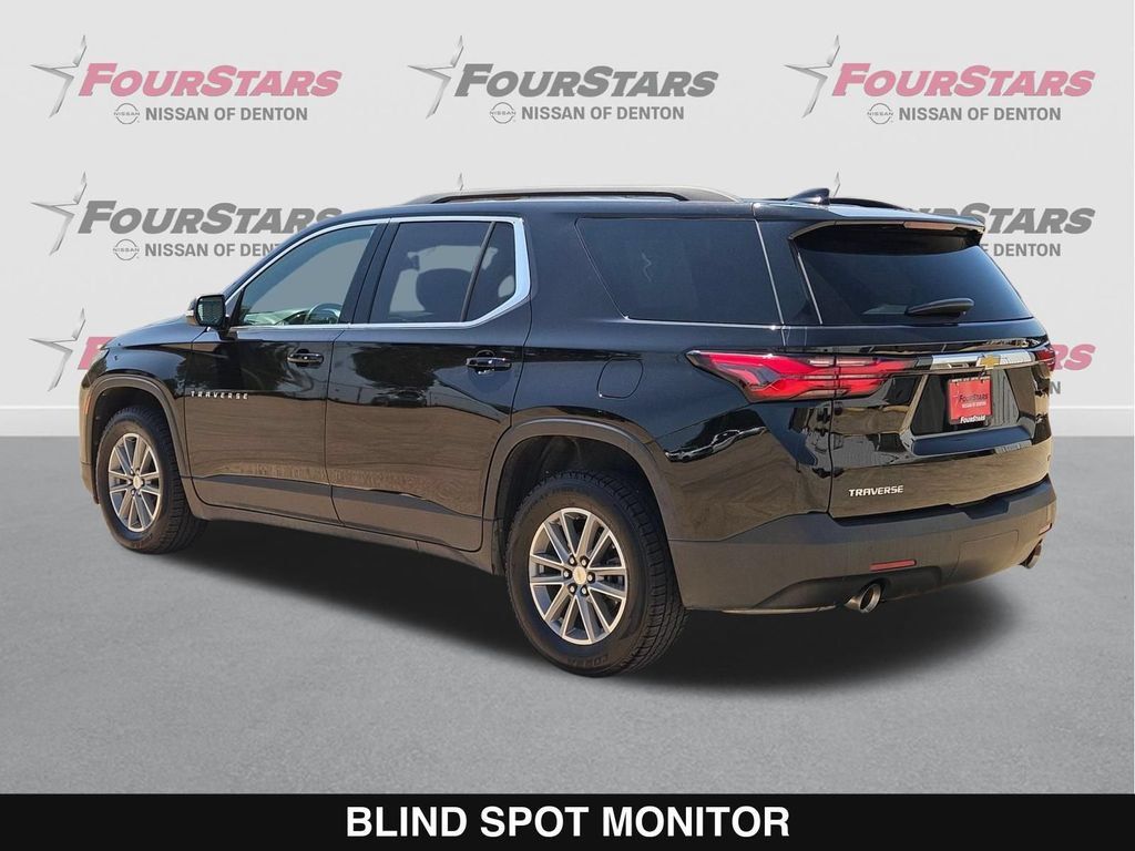 Used 2022 Chevrolet Traverse LT FWD image 5