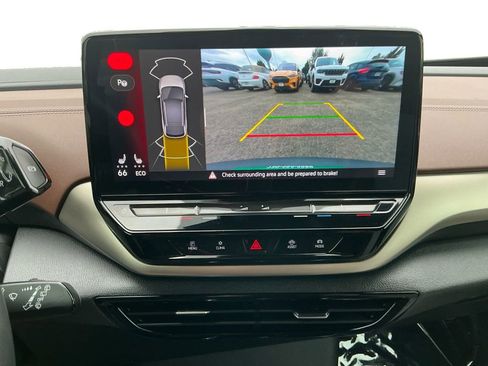 Used 2023 Volkswagen ID.4 Pro image 19