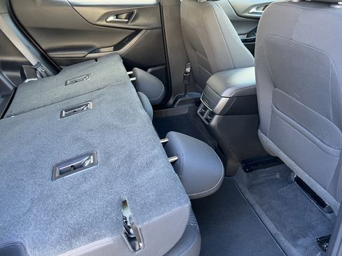 Used 2026 Chevrolet Equinox LT image 22