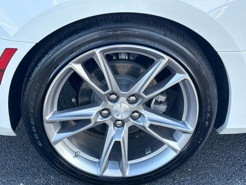 Used 2022 Chevrolet Camaro LT image 10