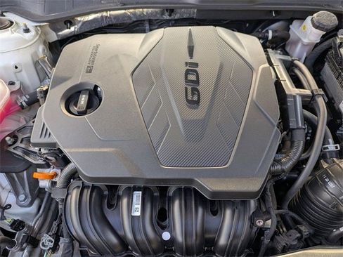 Certified 2023 Hyundai Sonata SE w/ Winter Weather Package image 20