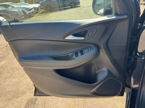 Used 2025 Buick Encore GX Preferred image 18