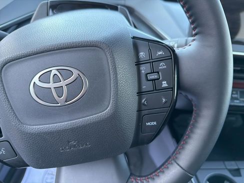 Used 2024 Toyota Prius Prime Premium w/ Advanced Technology Package FWD image 15