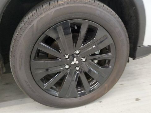 Used 2025 Mitsubishi Outlander Sport AWD image 7