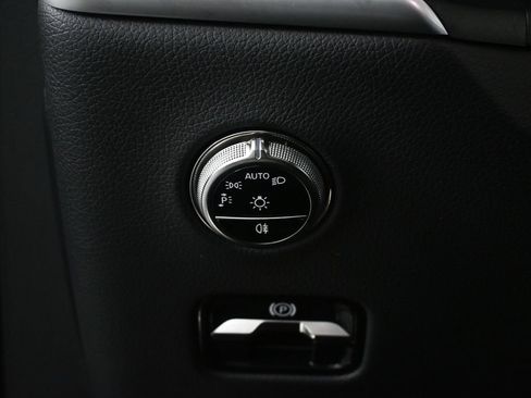 Certified 2026 Mercedes-Benz GLC 300 image 9
