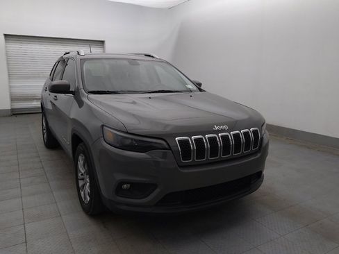 Used 2020 Jeep Cherokee Latitude Plus w/ Comfort/Convenience Group FWD image 13