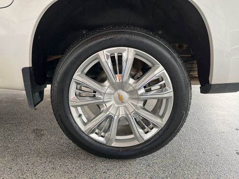 Used 2023 Chevrolet Silverado 1500 High Country w/ Technology Package image 35