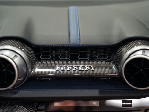 Used 2021 Ferrari 812 GTS RWD image 49