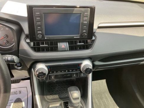 Used 2022 Toyota RAV4 XLE w/ Convenience Package AWD/4WD image 17